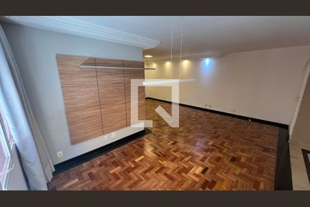 Sala  de apartamento à venda com 3 quartos, 122m² em Cerqueira César, São Paulo