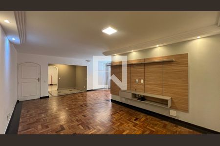 Sala  de apartamento à venda com 3 quartos, 122m² em Cerqueira César, São Paulo