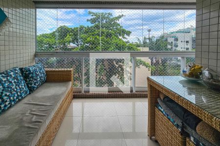 Varanda  de apartamento para alugar com 3 quartos, 95m² em Vila Julia, Guarujá