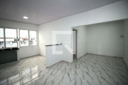 Sala de casa para alugar com 2 quartos, 70m² em Brás de Pina, Rio de Janeiro