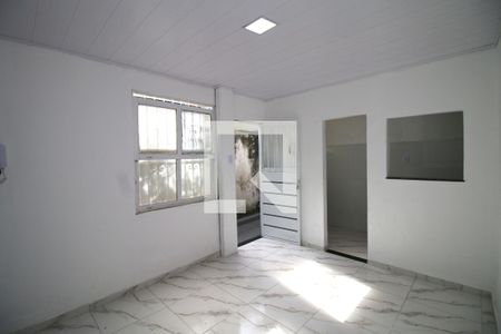 Sala de casa para alugar com 2 quartos, 50m² em Brás de Pina, Rio de Janeiro