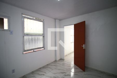 Quarto 1 de casa para alugar com 2 quartos, 50m² em Brás de Pina, Rio de Janeiro