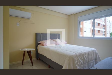 Suíte de apartamento para alugar com 3 quartos, 90m² em Córrego Grande, Florianópolis