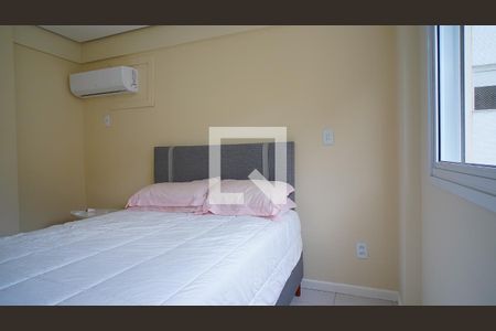 Suíte de apartamento para alugar com 3 quartos, 90m² em Córrego Grande, Florianópolis