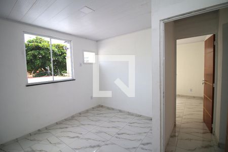 Quarto 1 de casa para alugar com 2 quartos, 70m² em Brás de Pina, Rio de Janeiro