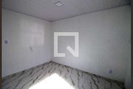 Sala de casa para alugar com 2 quartos, 70m² em Brás de Pina, Rio de Janeiro