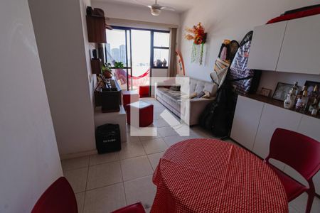 Sala de apartamento à venda com 3 quartos, 84m² em Barra da Tijuca, Rio de Janeiro