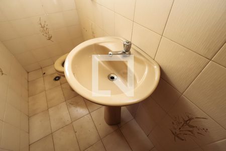 Lavabo de casa à venda com 3 quartos, 125m² em Parque Fongaro, São Paulo