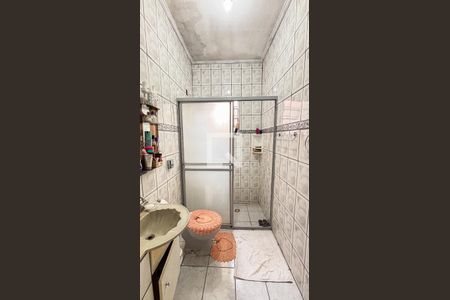 Casa à venda com 125m², 2 quartos e 2 vagas Casa à venda com 125m², 2 quartos e 2 vagasBanheiro