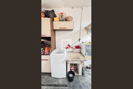 Casa à venda com 125m², 2 quartos e 2 vagas Casa à venda com 125m², 2 quartos e 2 vagasÁrea de Serviço - Quintal