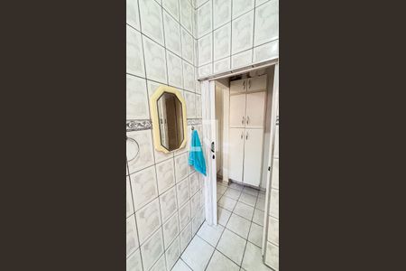 Casa à venda com 125m², 2 quartos e 2 vagas Casa à venda com 125m², 2 quartos e 2 vagasBanheiro