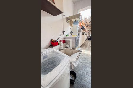 Casa à venda com 125m², 2 quartos e 2 vagas Casa à venda com 125m², 2 quartos e 2 vagasÁrea de Serviço - Quintal