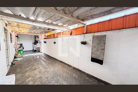 Casa à venda com 125m², 2 quartos e 2 vagas Casa à venda com 125m², 2 quartos e 2 vagasÁrea de Serviço - Quintal