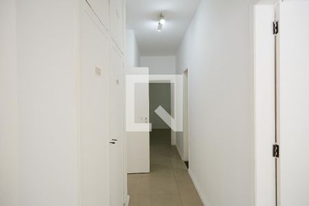 Corredor de apartamento para alugar com 3 quartos, 148m² em Centro, Belo Horizonte