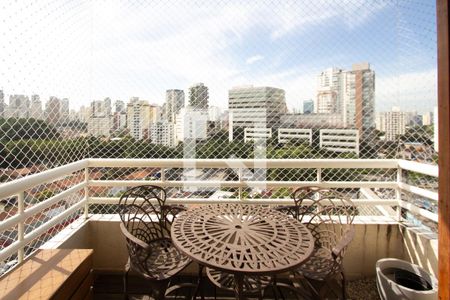 Varanda de apartamento à venda com 2 quartos, 60m² em Itaim Bibi, São Paulo