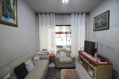 Sala de casa à venda com 3 quartos, 107m² em Conjunto Residencial Pombeva, São Bernardo do Campo