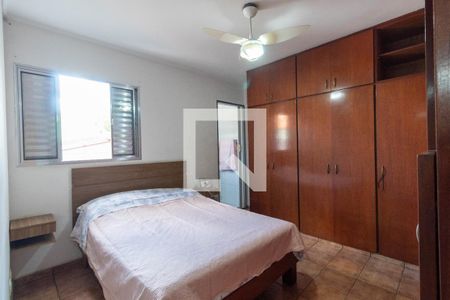 Suíte de casa à venda com 3 quartos, 250m² em Vila Granada, São Paulo