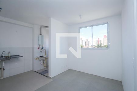 Sala de apartamento à venda com 2 quartos, 40m² em Jardim Maria Duarte, São Paulo