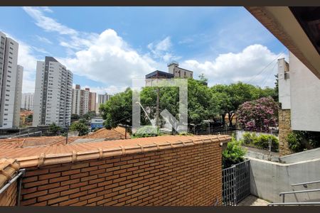 Vista de casa à venda com 5 quartos, 300m² em Jardim Bela Vista, Santo André