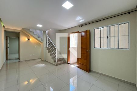 Sala de casa para alugar com 2 quartos, 69m² em Conjunto Habitacional Turistica, São Paulo