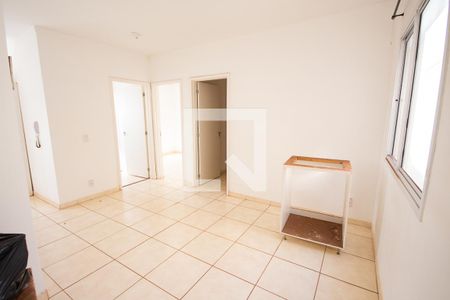 Sala de apartamento para alugar com 2 quartos, 43m² em Jardim Heitor Rigon, Ribeirão Preto