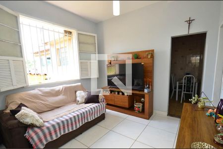 Sala de casa para alugar com 3 quartos, 95m² em Cachoeirinha, Belo Horizonte