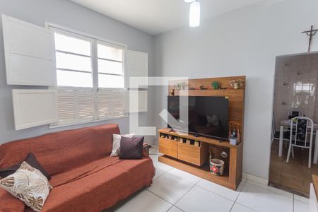 Sala de casa para alugar com 2 quartos, 95m² em Cachoeirinha, Belo Horizonte