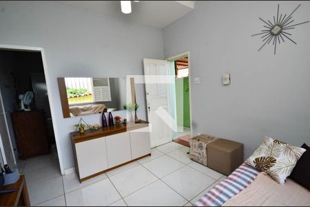 Sala de casa para alugar com 3 quartos, 95m² em Cachoeirinha, Belo Horizonte