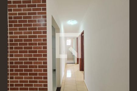 Corredor  de apartamento à venda com 2 quartos, 65m² em Jardim Tijuco, Guarulhos