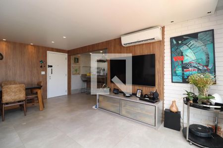 Sala de apartamento à venda com 3 quartos, 110m² em Pinheiros, São Paulo