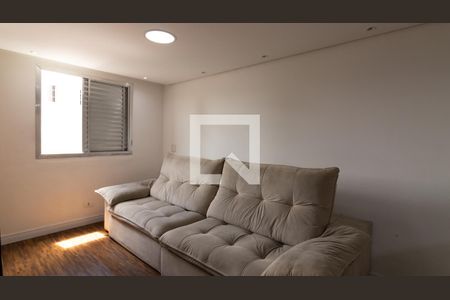 Sala de apartamento para alugar com 2 quartos, 58m² em Conjunto Habitacional Padre Manoel da Nobrega, São Paulo