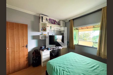 Casa à venda com 3 quartos, 360m² em Lindéia, Contagem