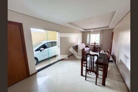 Casa à venda com 3 quartos, 360m² em Lindéia, Contagem