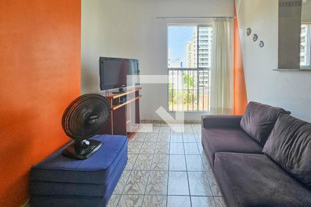 Sala de apartamento para alugar com 1 quarto, 40m² em Jardim Virginia, Guarujá