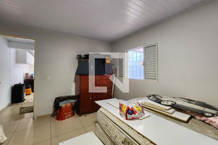 Quarto 2 de casa à venda com 4 quartos, 200m² em Vila Netuno, São Bernardo do Campo