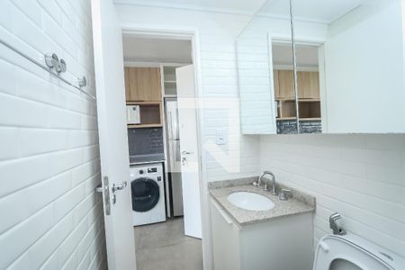 Banheiro de kitnet/studio para alugar com 1 quarto, 28m² em Jardins, São Paulo