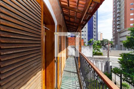 Sacada de casa à venda com 4 quartos, 400m² em Jardim Avelino, São Paulo