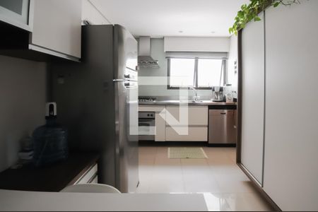 Apartamento à venda com 125m², 4 quartos e 2 vagas Apartamento à venda com 125m², 4 quartos e 2 vagasCozinha - Armários