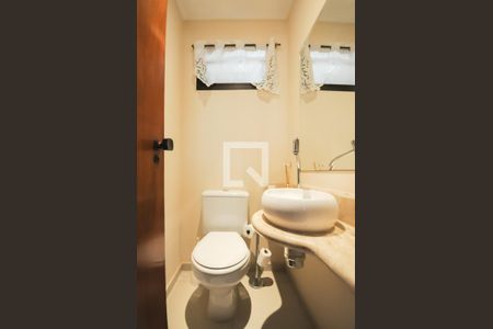 Apartamento à venda com 125m², 4 quartos e 2 vagas Apartamento à venda com 125m², 4 quartos e 2 vagasLavabo