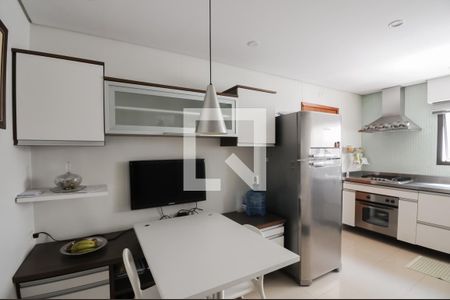 Apartamento à venda com 125m², 4 quartos e 2 vagas Apartamento à venda com 125m², 4 quartos e 2 vagasCozinha - Armários