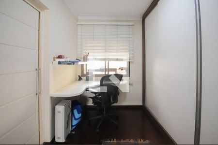 Apartamento à venda com 125m², 4 quartos e 2 vagas Apartamento à venda com 125m², 4 quartos e 2 vagasQuarto 4