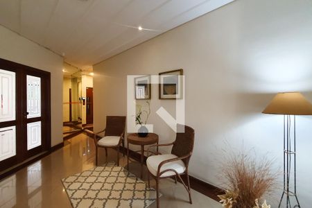 Apartamento à venda com 125m², 4 quartos e 2 vagas Apartamento à venda com 125m², 4 quartos e 2 vagasÁrea comum - hall