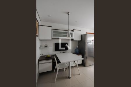 Apartamento à venda com 125m², 4 quartos e 2 vagas Apartamento à venda com 125m², 4 quartos e 2 vagasCozinha - Armários