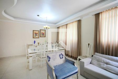 Sala de apartamento para alugar com 3 quartos, 100m² em São Pedro, Belo Horizonte