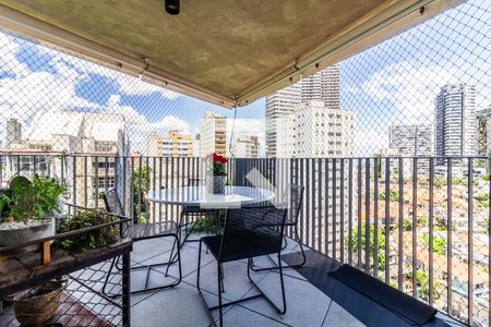 Varanda de apartamento à venda com 1 quarto, 63m² em Jardim das Bandeiras, São Paulo