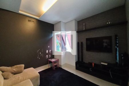 Sala de TV de casa de condomínio para alugar com 4 quartos, 420m² em Swiss Park, Campinas