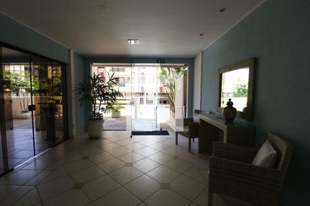 Apartamento para alugar com 81m², 2 quartos e 1 vaga Apartamento para alugar com 81m², 2 quartos e 1 vagaHall de entrada