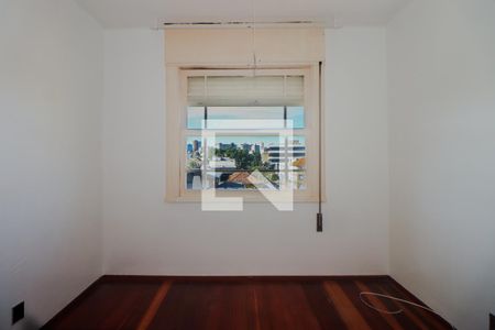 Quarto 1 de apartamento à venda com 2 quartos, 72m² em Navegantes, Porto Alegre