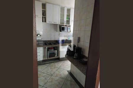 Cozinha de apartamento à venda com 3 quartos, 67m² em Amazonas, Contagem