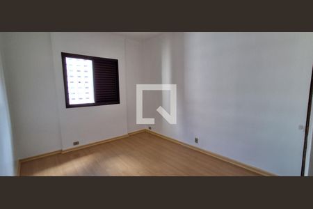 Quarto de apartamento para alugar com 3 quartos, 100m² em Santo Antônio, São Caetano do Sul